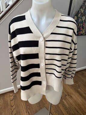 NWT ELLE GREY Striped Cardigan White Black Size S/M